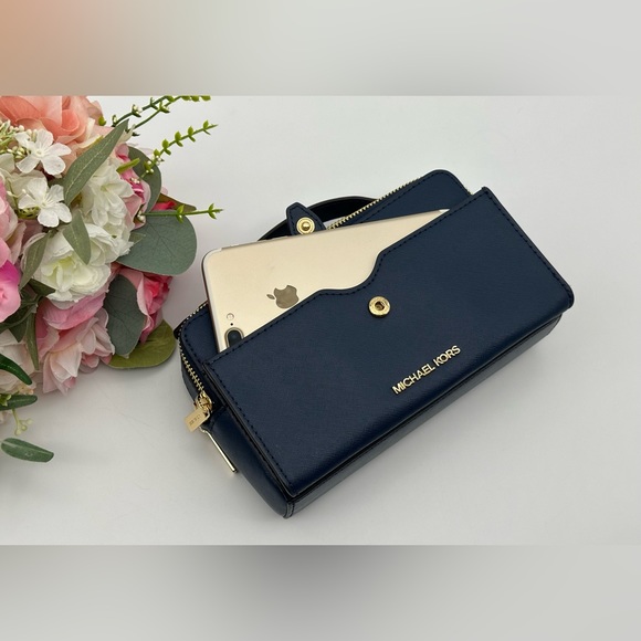 Michael Kors Navy Jet Set Medium Double Zip Phone Crossbody  Bag - Picture 8 of 15